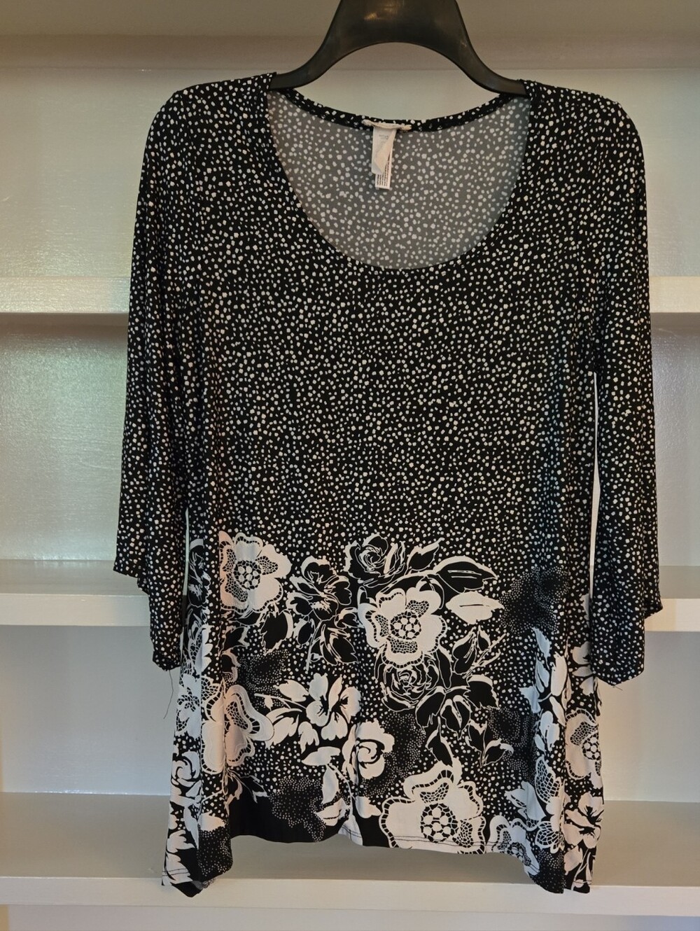 Brittany Black, Black & White Floral Scoop Neck Tunic Top